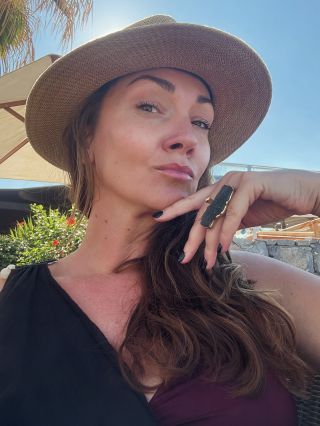 ✨ This ring is a true statement piece. Even on days when you don’t feel your best, it gives you that boost of confidence...