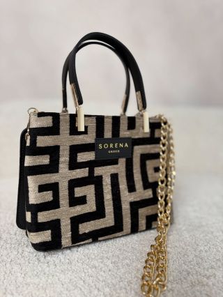 SORENA GREECE 👉posledné kúsky pripravené nájsť svoju novú majiteľku. 👜Najpredávanejšie kabelky z grécka , ktoré si získali...